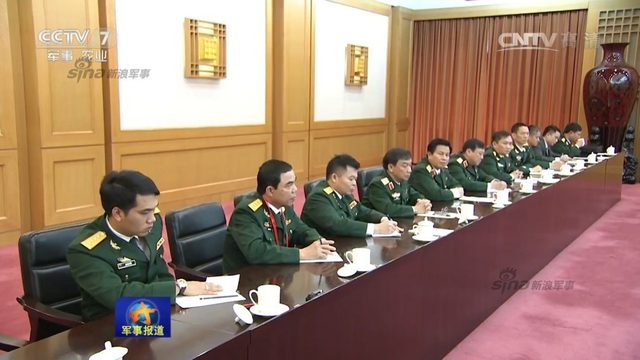 越南防长访华 向毛主席纪念堂献花篮并瞻仰遗容