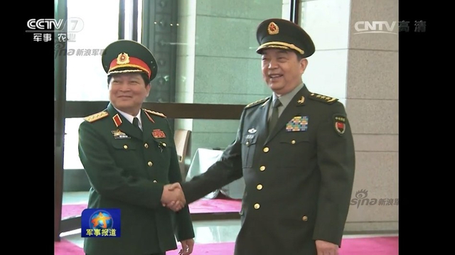 越南防长访华 向毛主席纪念堂献花篮并瞻仰遗容