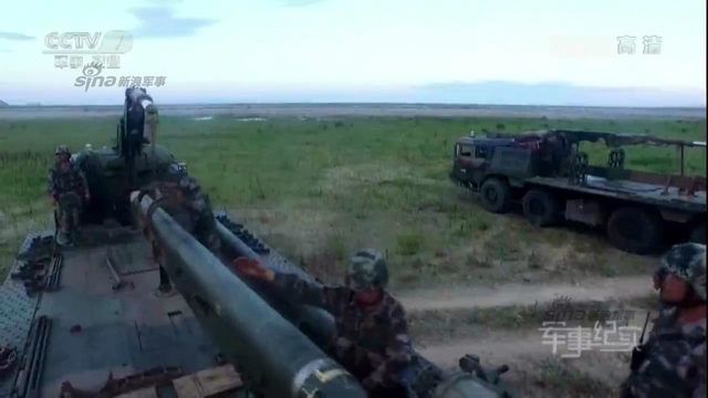 对岸你怕不!解放军东部战区射03式远程火箭炮