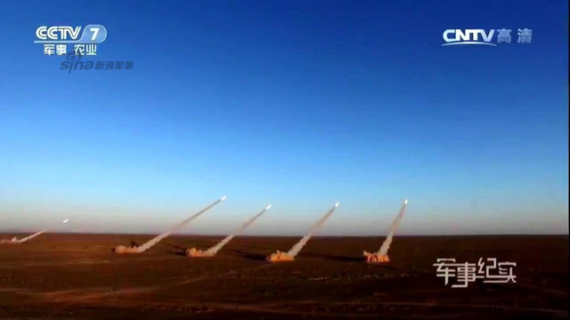 对岸你怕不!解放军东部战区射03式远程火箭炮