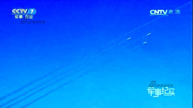 对岸你怕不!解放军东部战区射03式远程火箭炮