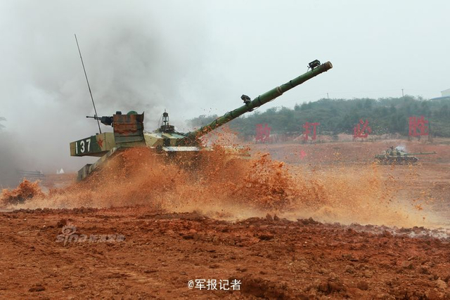 打过印度越南的部队：我军13集团军96坦克训练