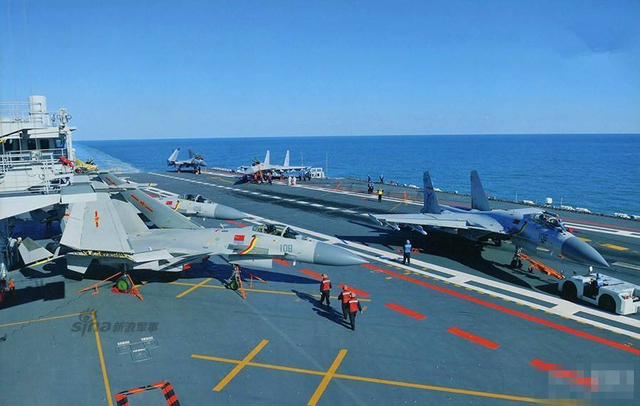 技术一点不比美国差！中国两种航母弹射器就位