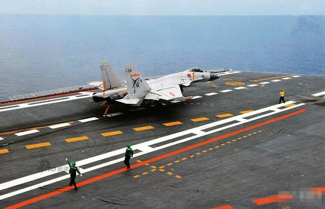 技术一点不比美国差！中国两种航母弹射器就位