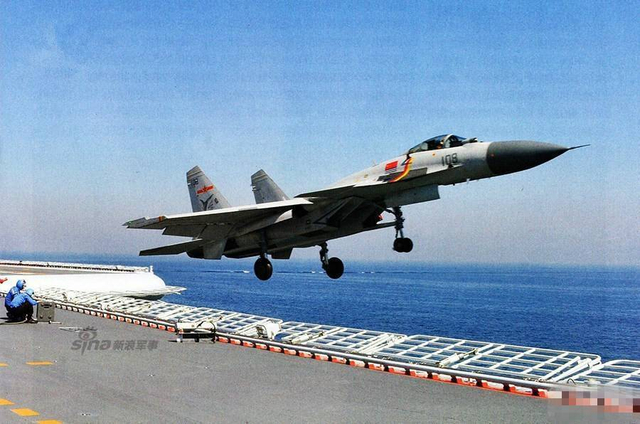 技术一点不比美国差！中国两种航母弹射器就位