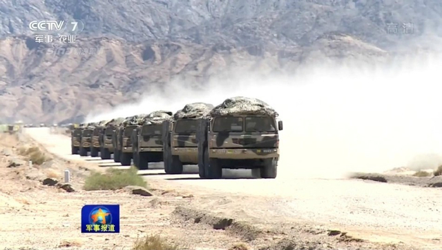 中国火箭军高调展示东风21C实弹发射