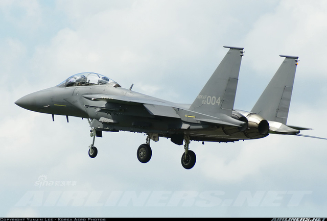 韩国叫嚣的本钱：60架美制F-15K战机虎视眈眈