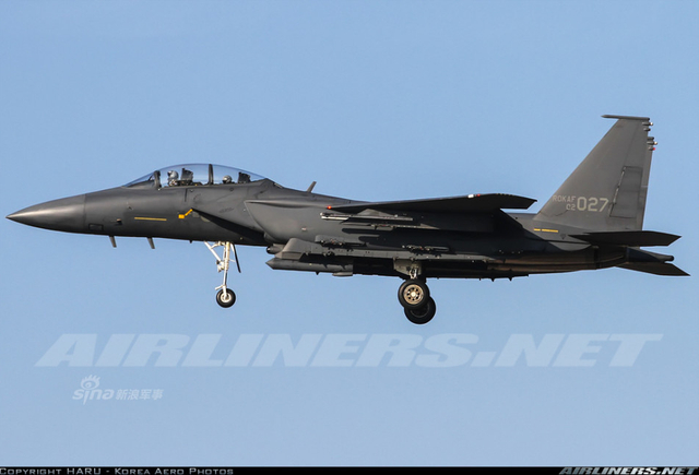 韩国叫嚣的本钱：60架美制F-15K战机虎视眈眈