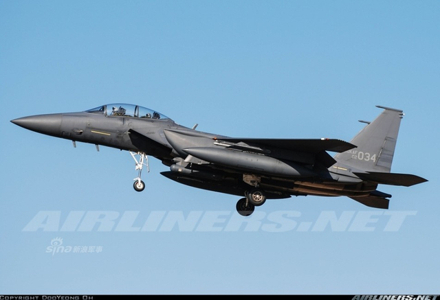 韩国叫嚣的本钱：60架美制F-15K战机虎视眈眈