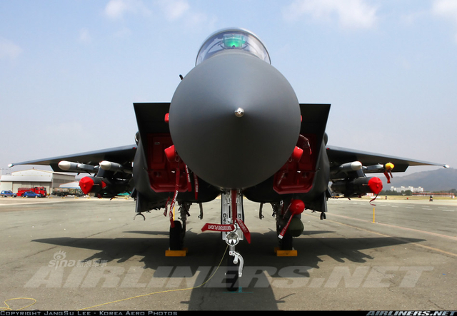 韩国叫嚣的本钱：60架美制F-15K战机虎视眈眈