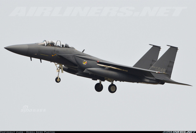 韩国叫嚣的本钱：60架美制F-15K战机虎视眈眈