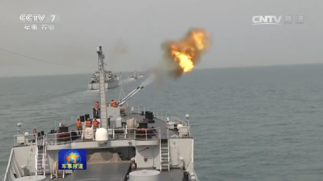 震慑台独！中国陆海空三军在东海进行登陆演习