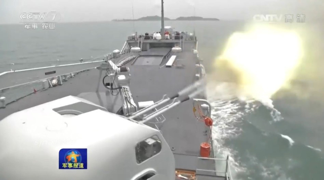 震慑台独！中国陆海空三军在东海进行登陆演习