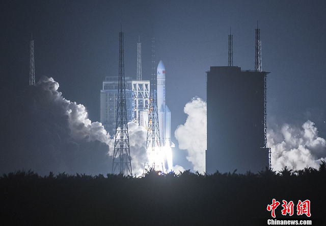 推力超1000吨：中国重型火箭长征5震撼发射