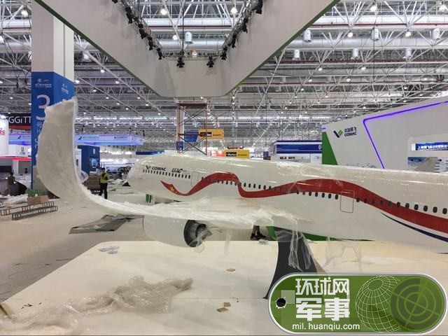 比C919强在哪?中俄合研宽体大飞机模型现珠海