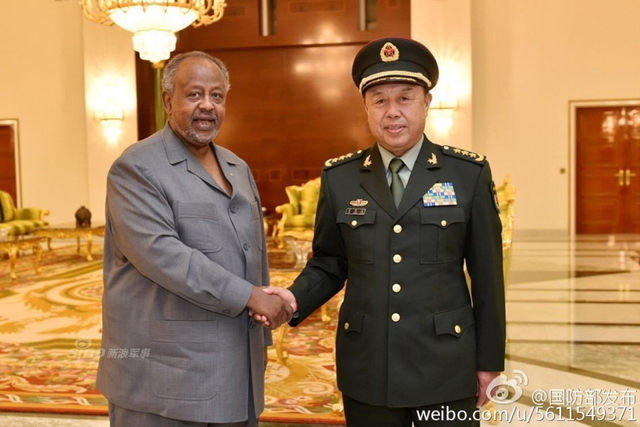 走向海外!范长龙上将首次视察我军吉布提基地