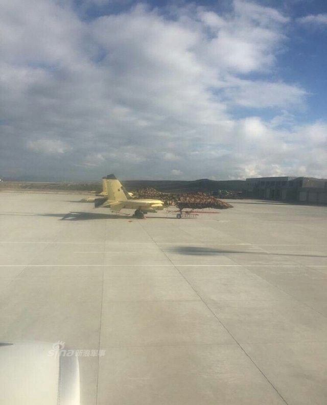 中国空军未来双壁！歼11D和歼16战机同时现身