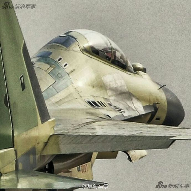 中国空军未来双壁！歼11D和歼16战机同时现身