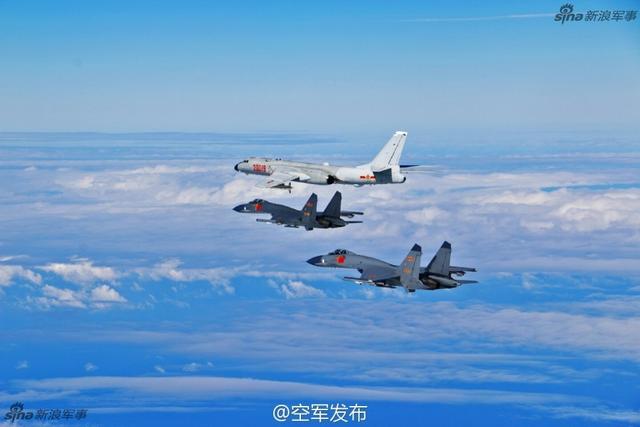 中国空军再赴西太:日F15干扰