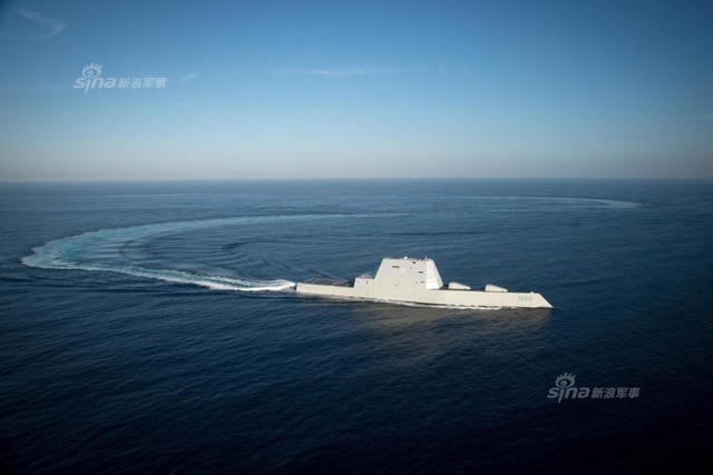 吓唬我们？美国海军高调展示最强隐身大白舰队