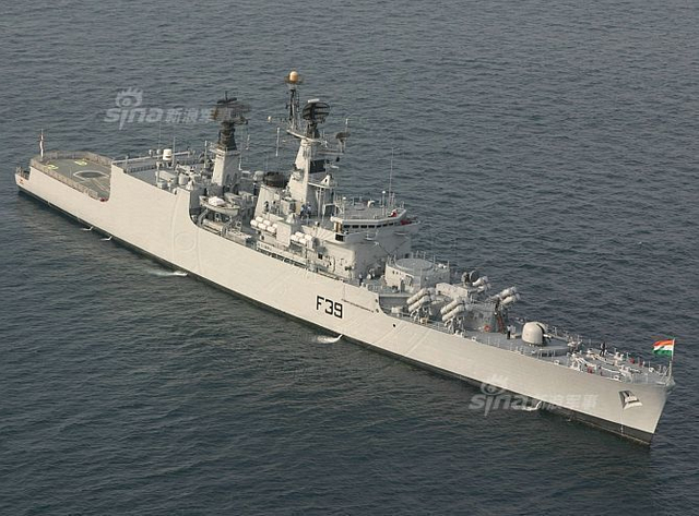 这该怪谁呢？印度海军军舰大修时侧翻 2人死亡