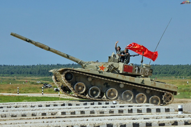 荡平IS!中国售伊拉克的VT4坦克和96B坦克酷图