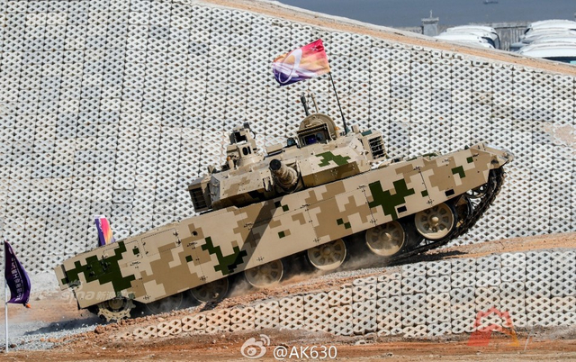 荡平IS!中国售伊拉克的VT4坦克和96B坦克酷图