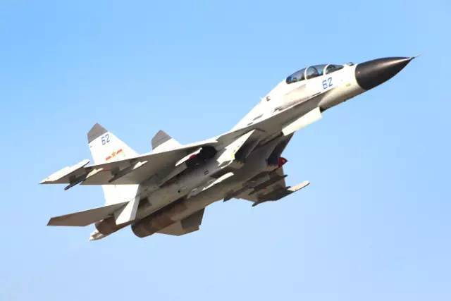 中国72架歼11BH战机部署海南：轮流上永兴岛