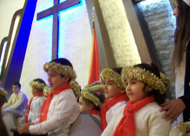 叙利亚各地欢庆阿勒颇大捷！民众街头喜迎圣诞