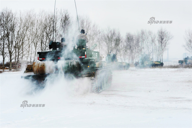 令韩美胆寒的装甲利刃！39军99坦克雪中漂移