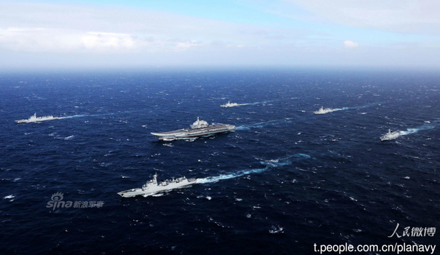 乘风破浪狂飙30节！辽宁号航母战斗群高清大图