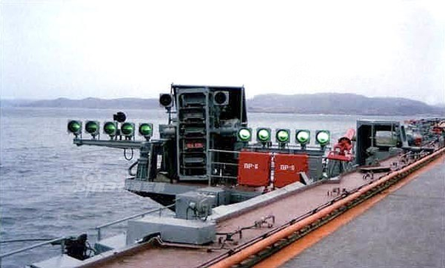 俄罗斯航母曾经的岁月：和辽宁舰唯一的合影照