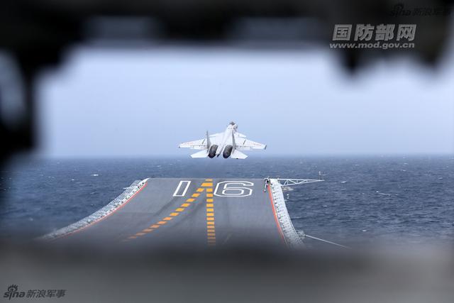西太逛够了!辽宁舰返回青岛港