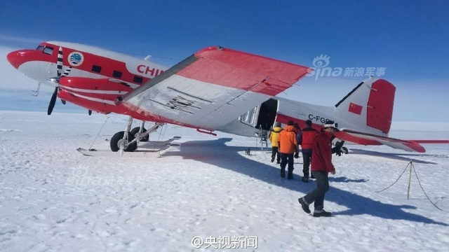 征服冰穹！中国雪鹰601运输机降落南极昆仑站