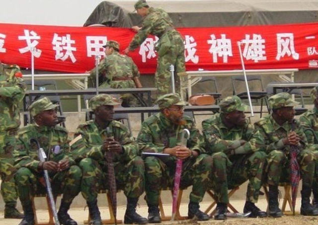 培养成非洲解放军！空指外国学员齐唱中国军歌
