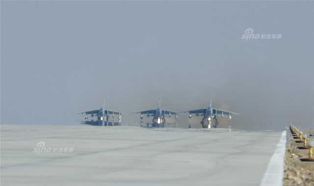 电子豹压制防空！中国红剑军演现对地编队实力