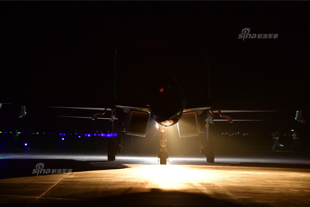 电子豹压制防空！中国红剑军演现对地编队实力