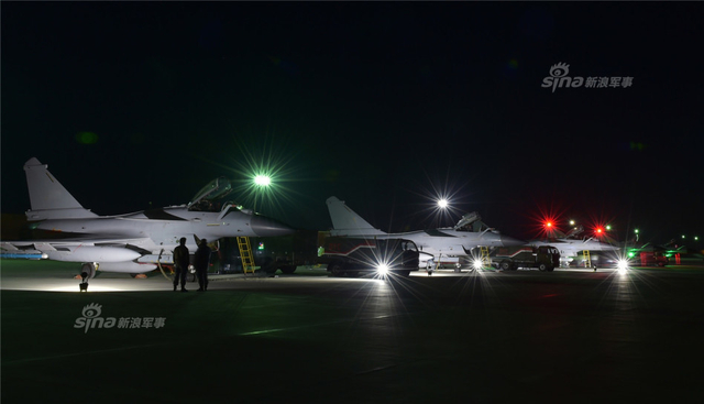 电子豹压制防空！中国红剑军演现对地编队实力