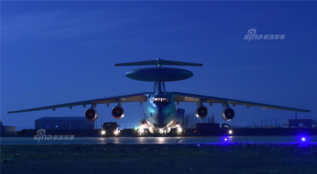 电子豹压制防空！中国红剑军演现对地编队实力