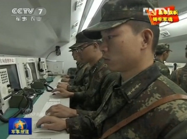 中国东风15导弹十枚震撼齐射!威慑台湾某些人