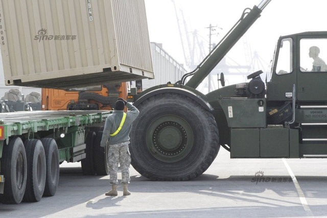 啥意思，这个时候来？美国阿帕奇紧急抵达韩国