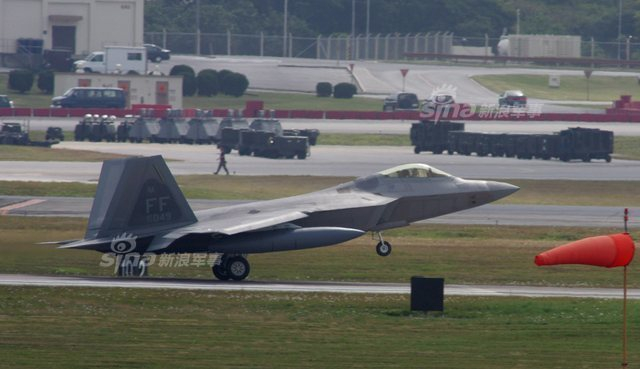 F35难抗衡歼20！美军紧急部署F22战机到冲绳