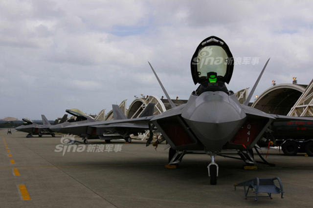 F35难抗衡歼20！美军紧急部署F22战机到冲绳