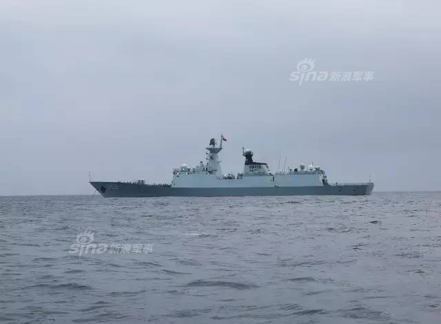 美军还想夺岛？解放军海航歼11BH南海对抗演练