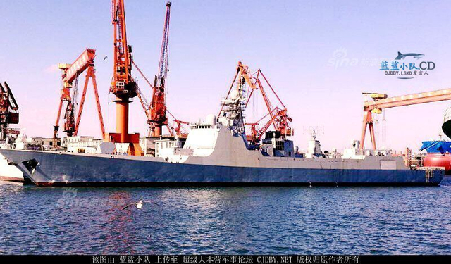 一年造一个舰队!中国国产航母和战舰停满船厂