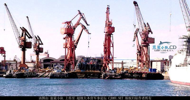 一年造一个舰队!中国国产航母和战舰停满船厂
