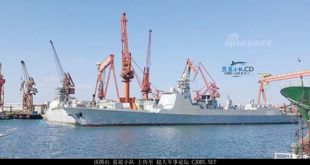 一年造一个舰队!中国国产航母和战舰停满船厂