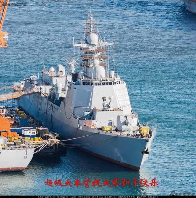 一年造一个舰队!中国国产航母和战舰停满船厂