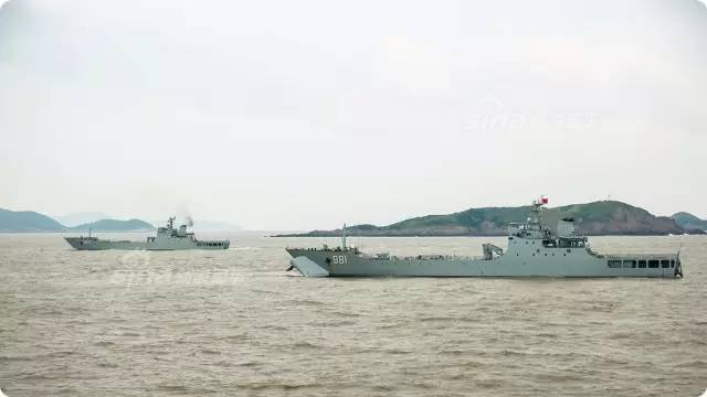 目标直指钓鱼岛！解放军新登陆舰现身夺岛演练