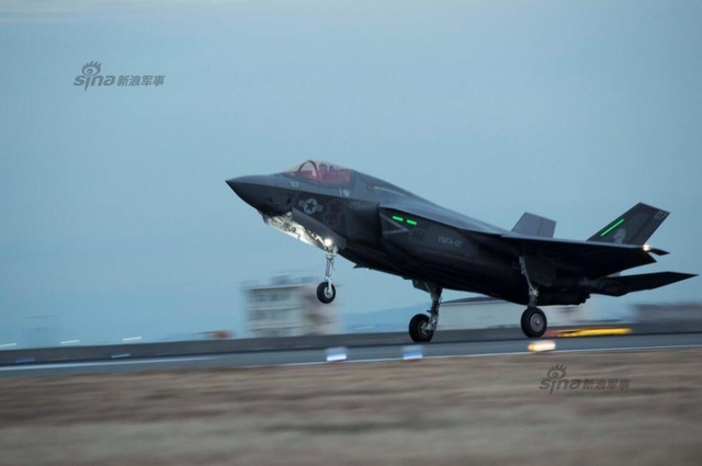 急于对抗中国歼20 日本本土组装首架F35下线
